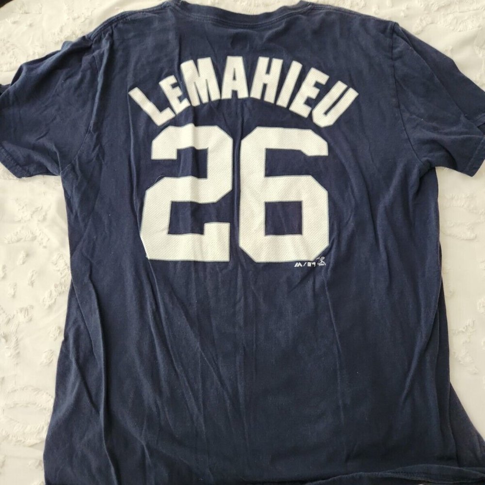 DJ LeMahieu #26 New York Yankees T Shirt Men's Large